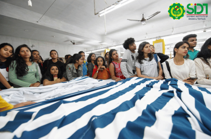 Sasmira's Institute of Design & Textiles Mumbai, SIDT Craft Visit photo 3